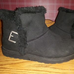 Black Ankle High Boots